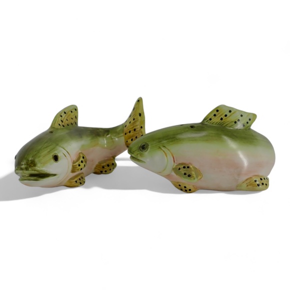 Rainbow Trout Lifelike Ceramic Kitsch Fish Salt & Pepper Shakers 4" Vintage - Picture 2 of 15